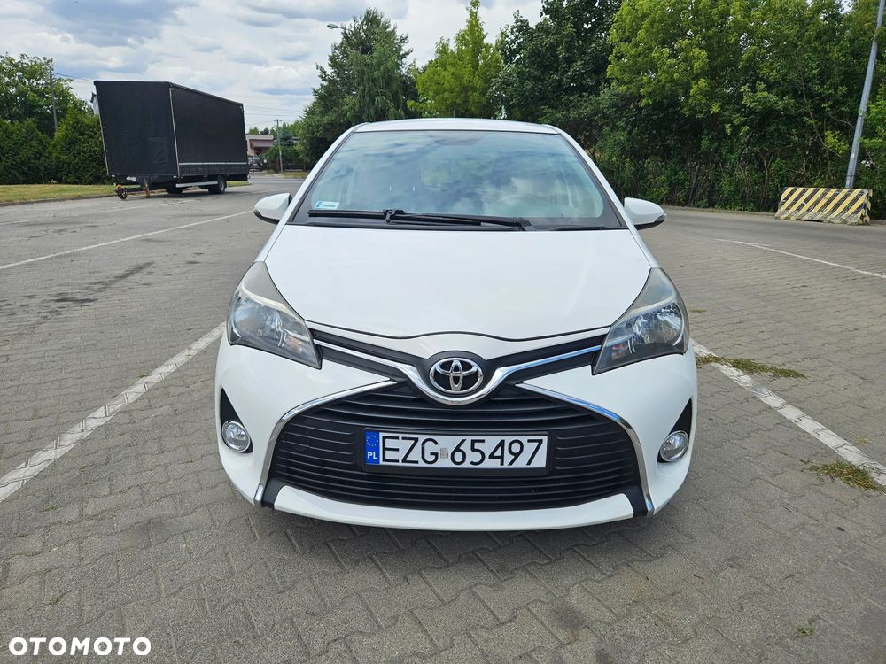 Toyota Yaris - 10