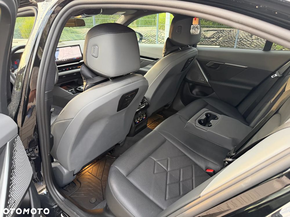 BMW Seria 5 530e xDrive - 20