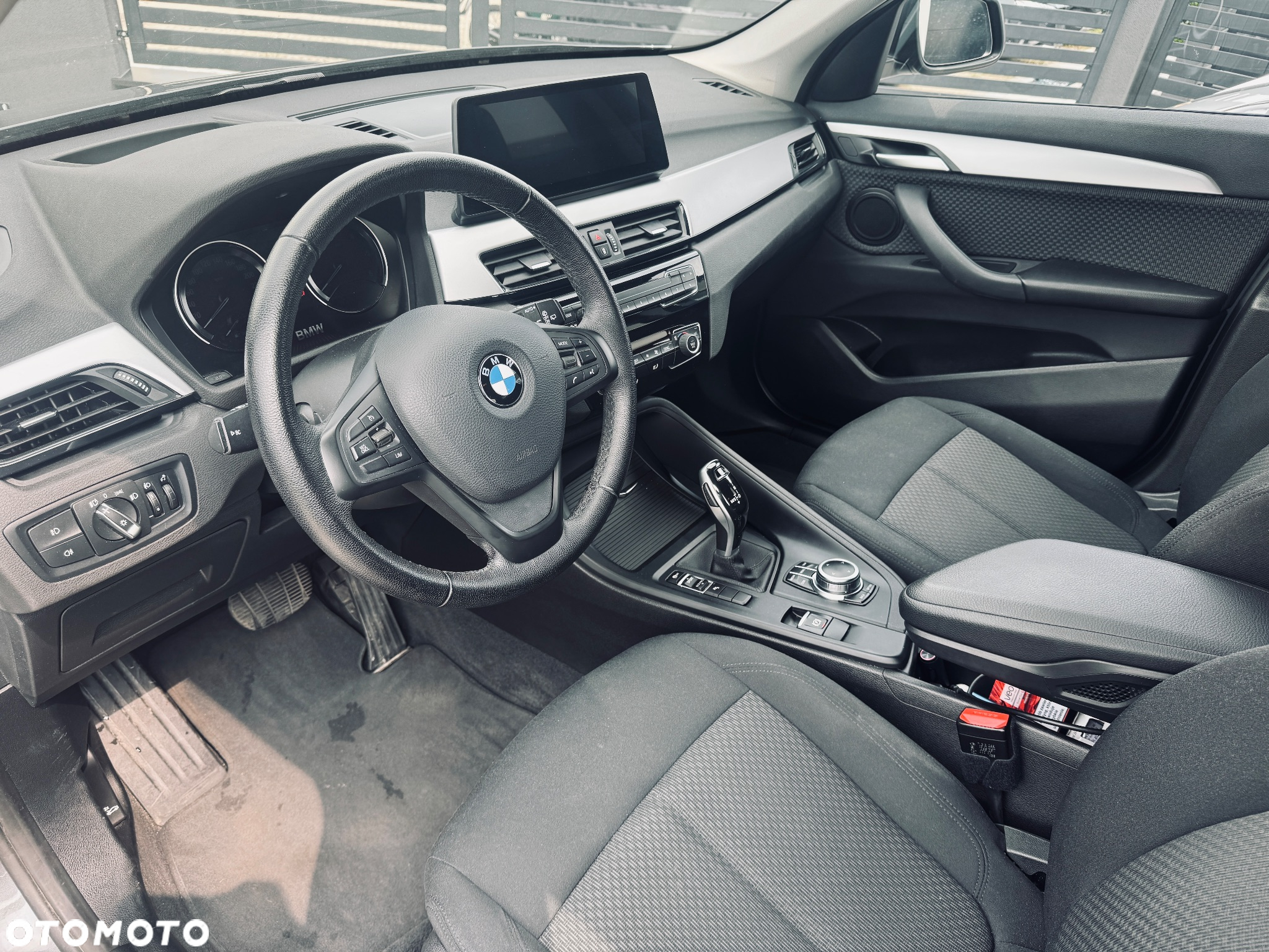 BMW X1 sDrive18d xLine - 27