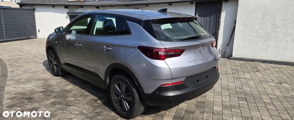 Opel Grandland X 1.2 Start/Stop Business Edition - 4