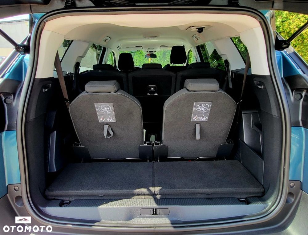 Peugeot 5008 - 23