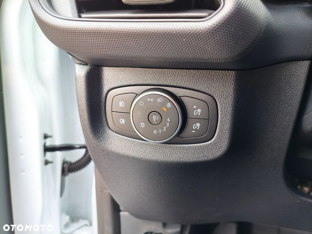 Ford Transit Courier Elektryczny - 17