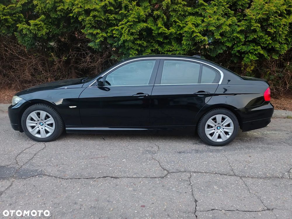 BMW Seria 3 318d - 5