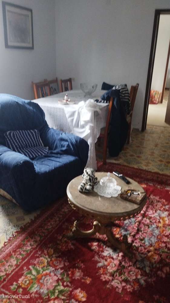 Quinta e Casa , Olival e Recursos Hídricos,junto à fronteira  Espanha - Grande imagem: 4/30