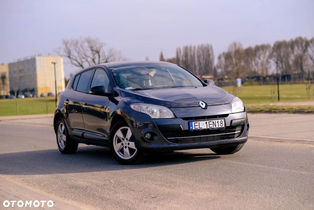 Renault Megane 1.9 dCi Bose Edition - 1