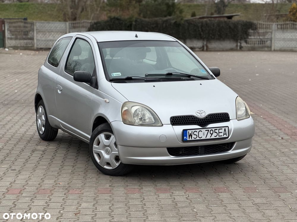 Toyota Yaris - 1