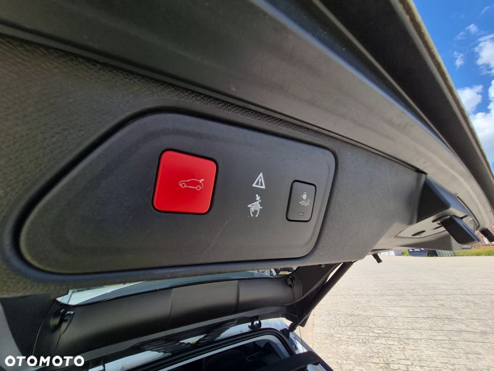 Peugeot 3008 PureTech 180 Stop & Start GPF EAT8 Allure - 31
