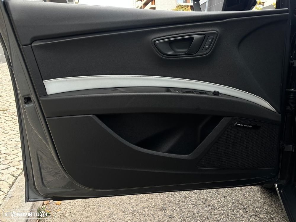 SEAT Leon 2.0 TSI Cupra DSG S/S - 25