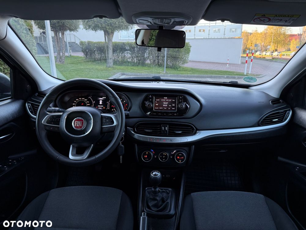 Fiat Tipo 1.4 16V More - 37