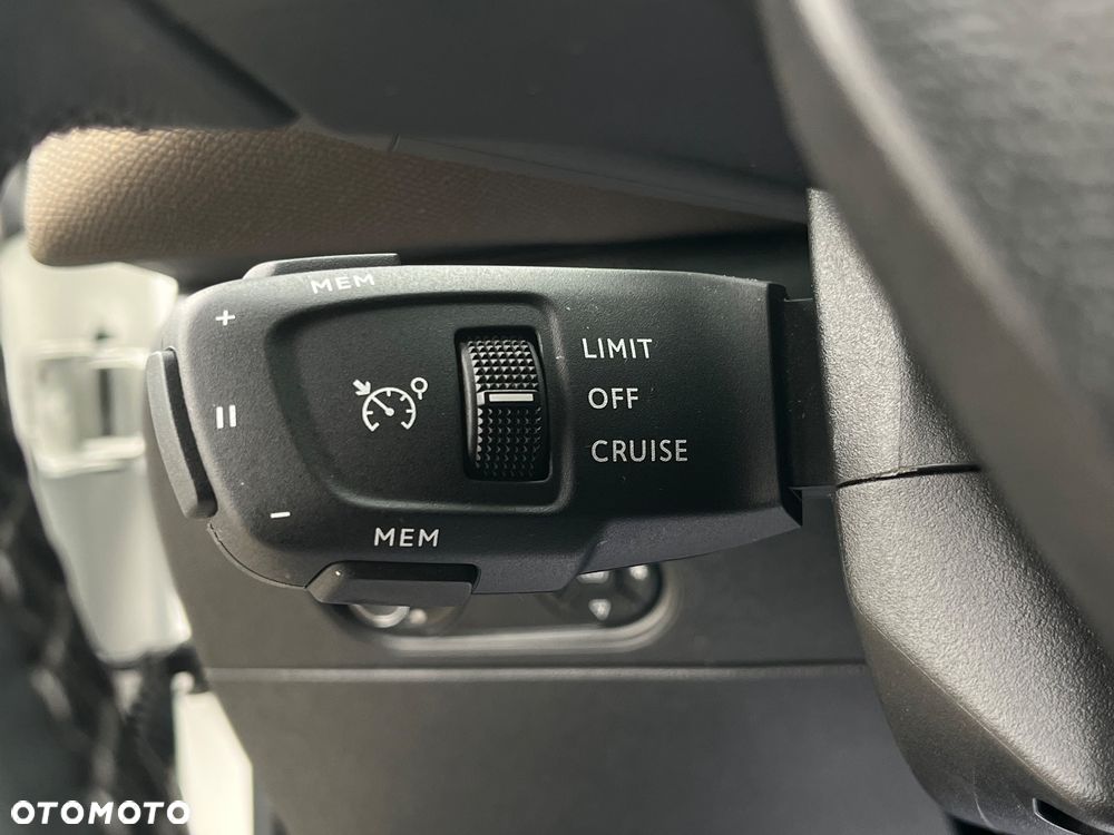 DS Automobiles DS 3 Crossback 1.2 PureTech Montmartre - 13