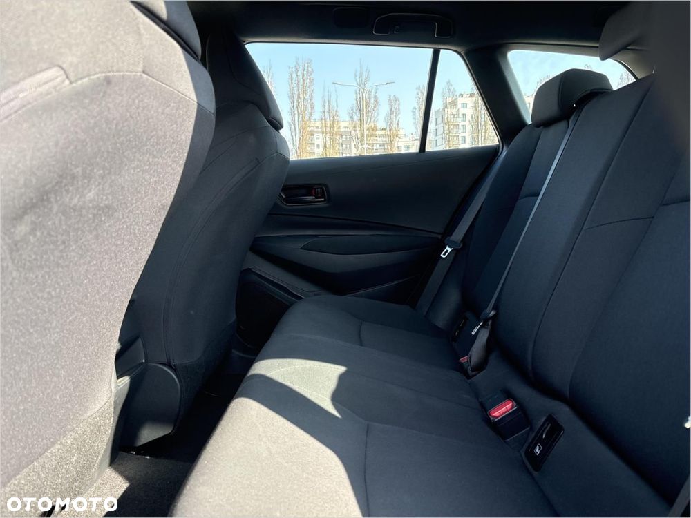 Toyota Corolla 1.8 Hybrid Active - 13