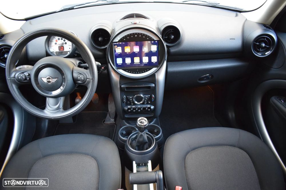 MINI Countryman One D - 9