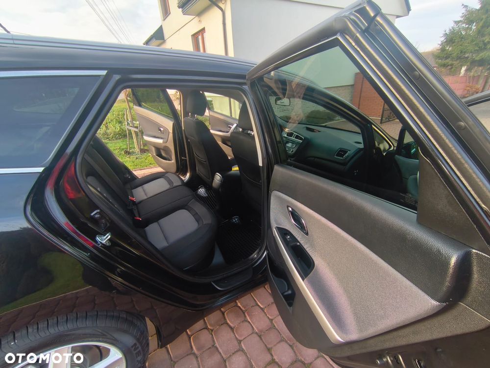 Kia Ceed 1.6 GDI Dream Team Edition - 8