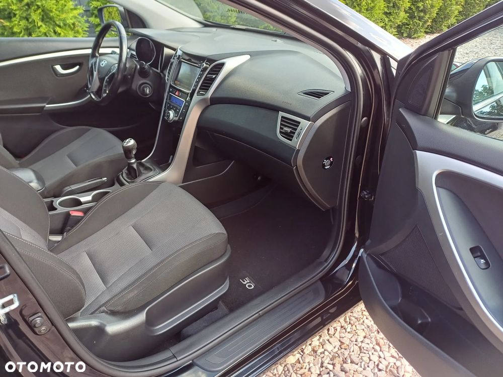 Hyundai i30 1.6 Fifa World Cup Edition - 8
