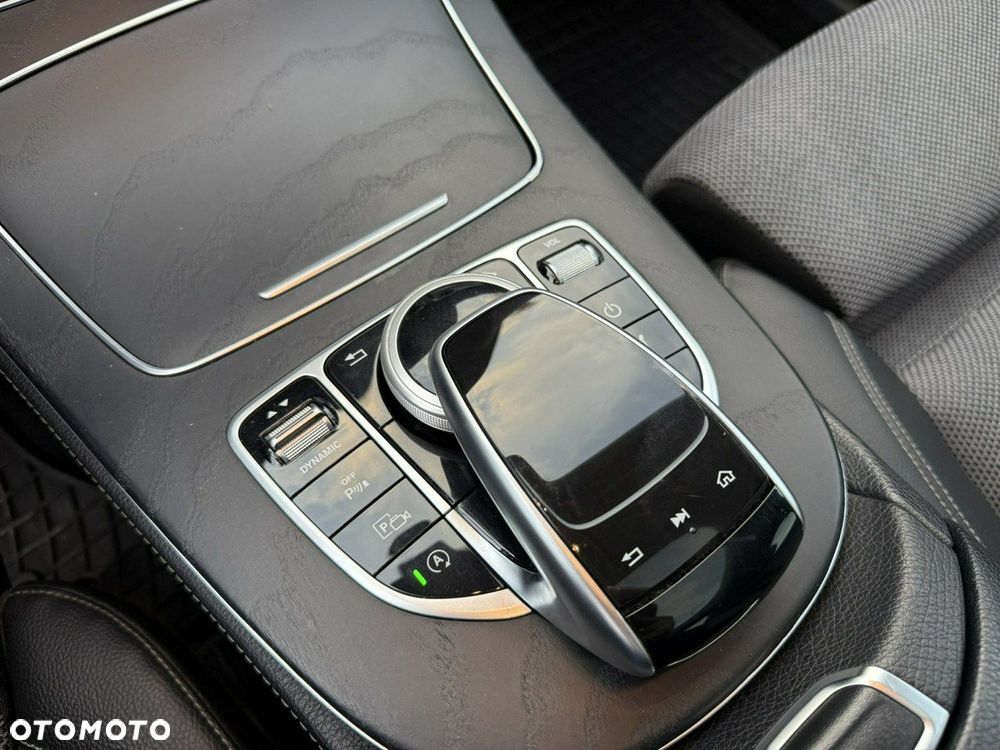Mercedes-Benz Klasa E 400 4-Matic 9G-TRONIC - 9