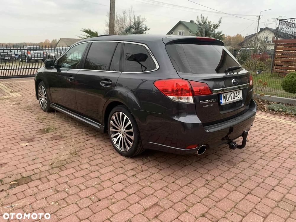 Subaru Legacy 2.5i GT - 6