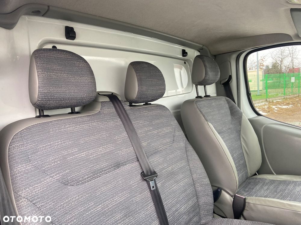Renault Trafic - 18