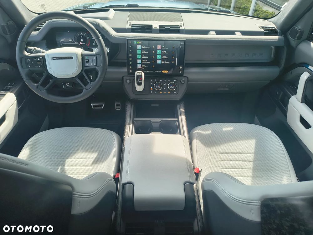 Land Rover Defender 110 P635 OCTA - 13