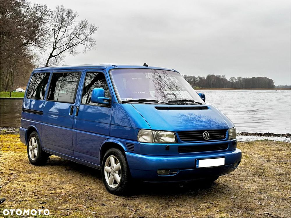 Volkswagen Multivan - 1
