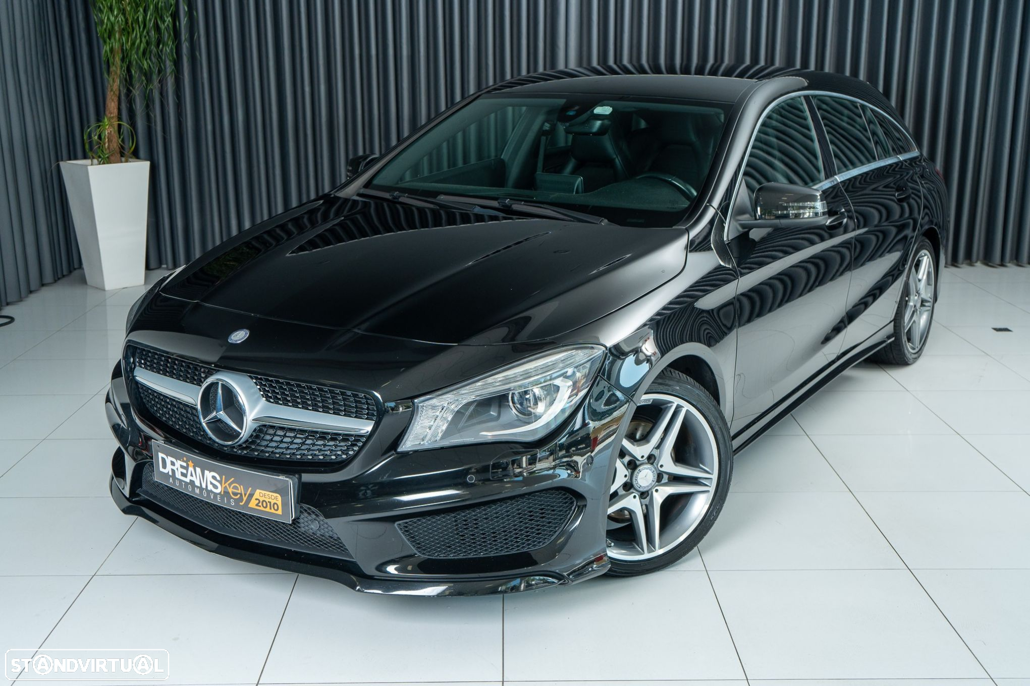 Mercedes-Benz CLA 180 d Shooting Brake AMG Line - 15
