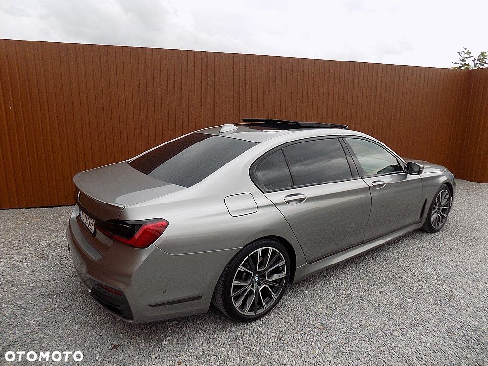 BMW Seria 7 745Le xDrive - 3