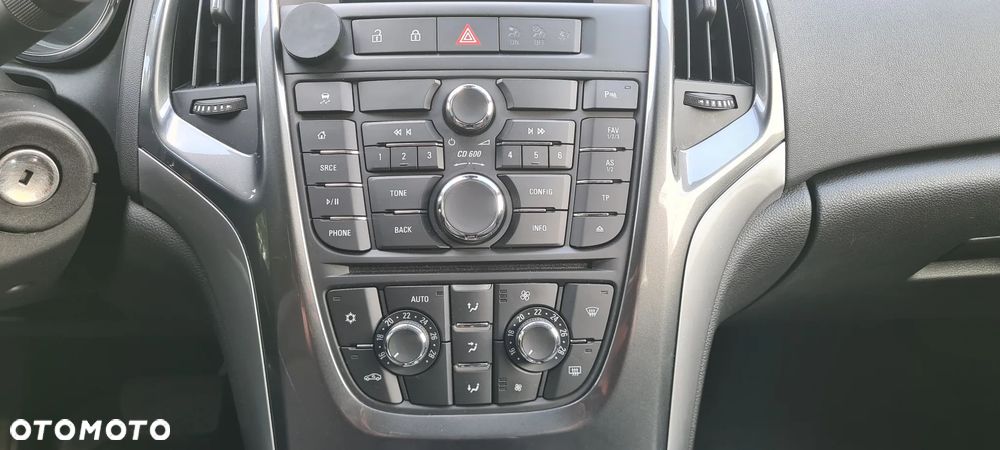 Opel Astra 1.4 T Cosmo - 29