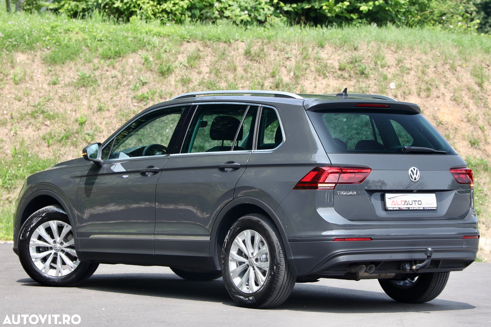 Volkswagen Tiguan 2.0 TDI DPF DSG Comfortline - 4