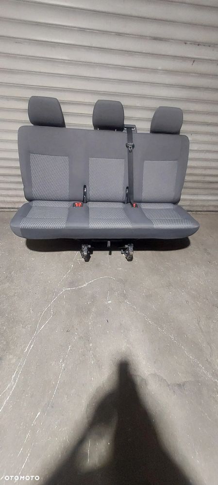 Fotel trzy osobowy vw t5 t6