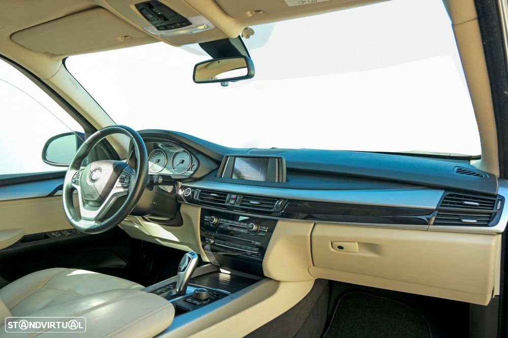 BMW X5 25 d sDrive Comfort 7L - 6