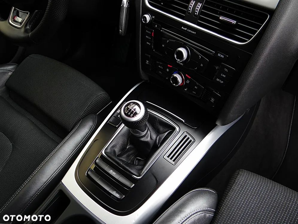 Audi A4 Avant 2.0 TDI DPF S line Sportpaket - 31