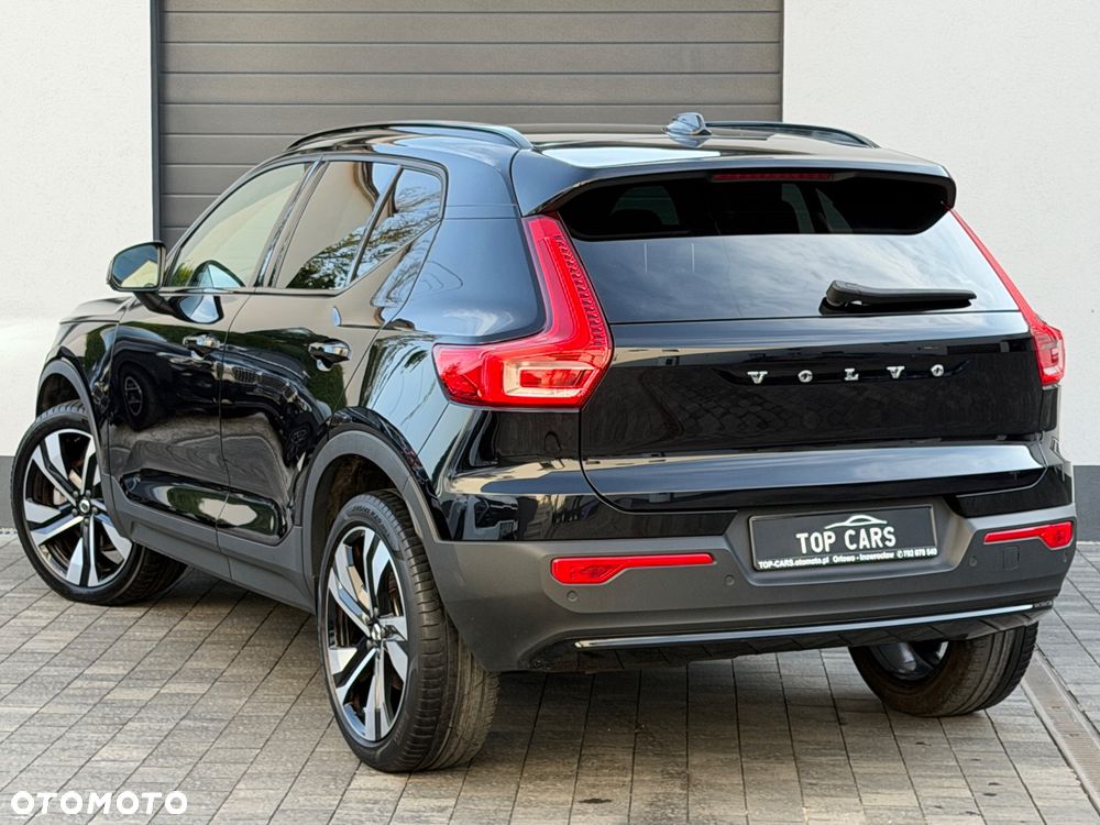 Volvo XC 40 B3 B DKG Ultra Black Edition - 37