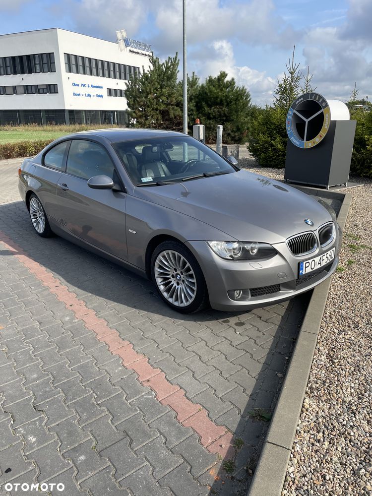 BMW Seria 3 320i - 15