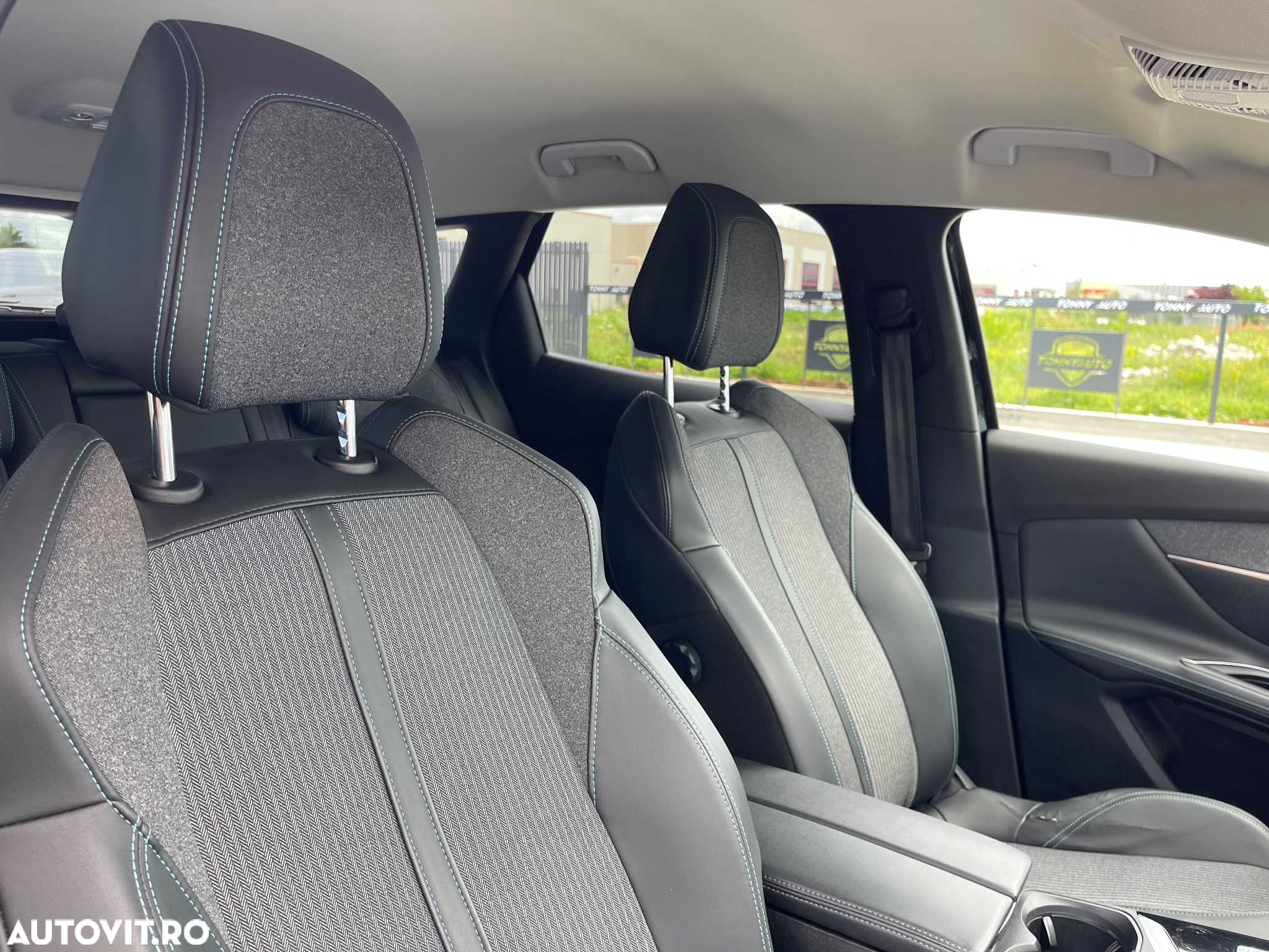 Peugeot 3008 PHEV EAT8 Allure - 11