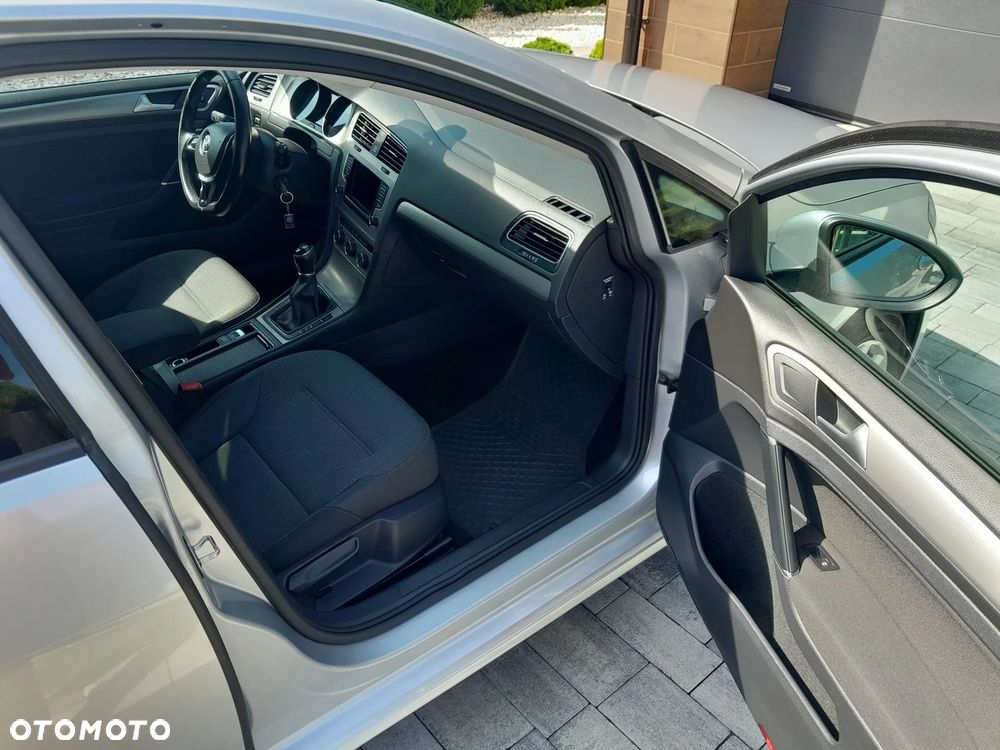 Volkswagen Golf 1.2 TSI BlueMot Trendline - 12