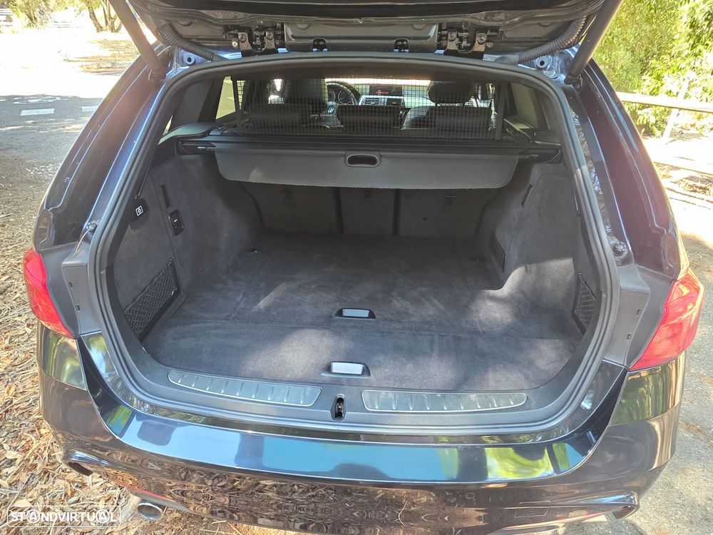BMW 318 i Pack M Auto - 14