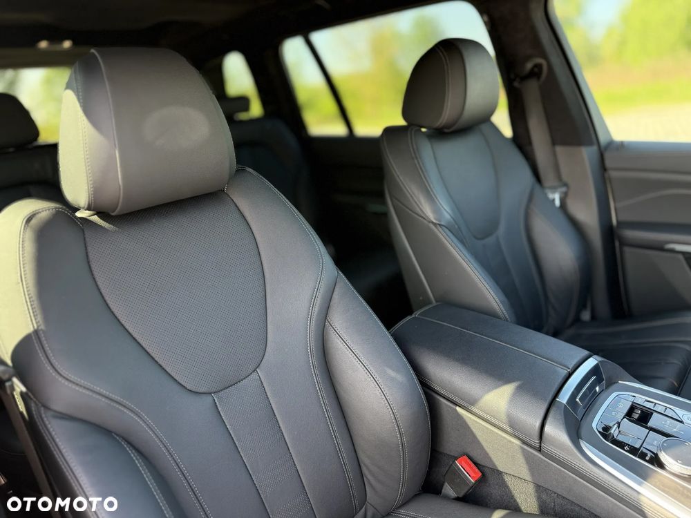 BMW X7 xDrive40d mHEV - 12