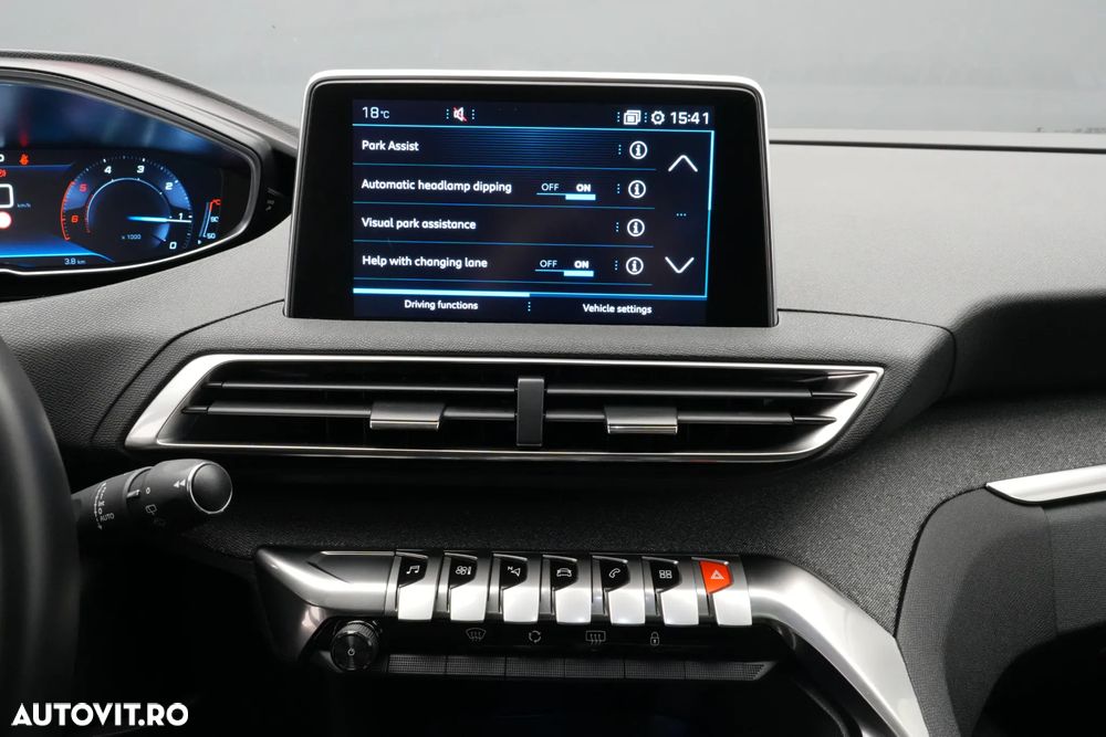 Peugeot 5008 BlueHDI 120 EAT6 Stop & Start Allure - 23