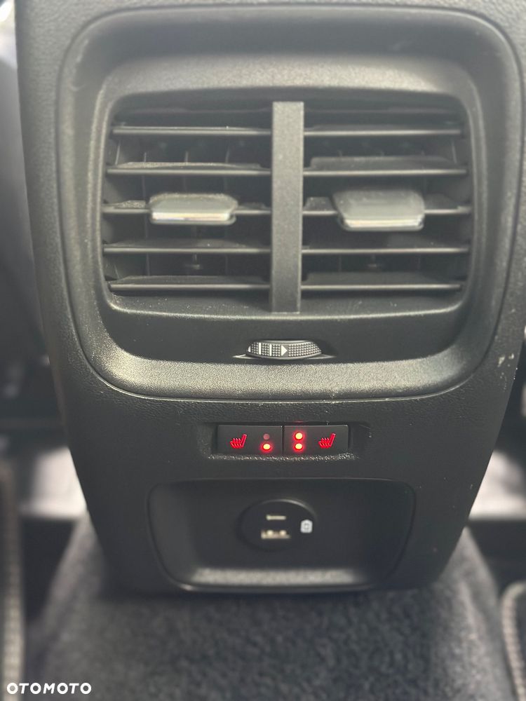 Ford Kuga 2.5P PHEV FWD Vignale - 35