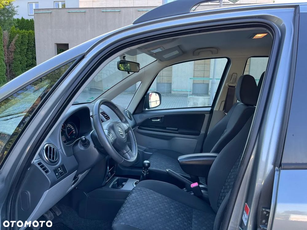 Suzuki SX4 Classic 1.6 VVT 4x4 Style - 10