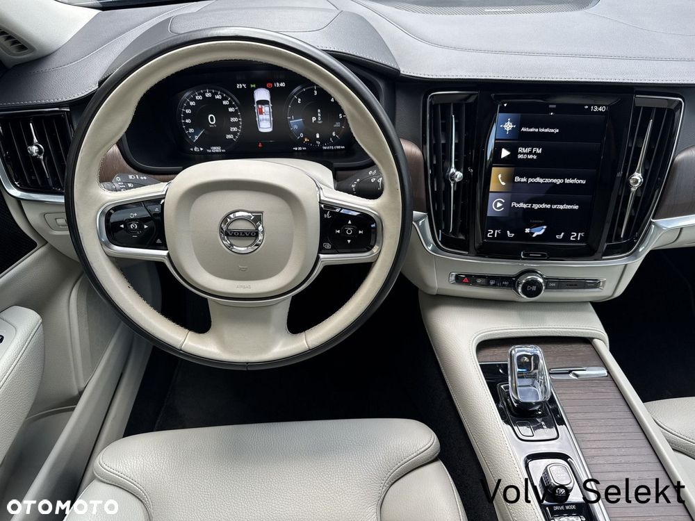Volvo S90 - 26