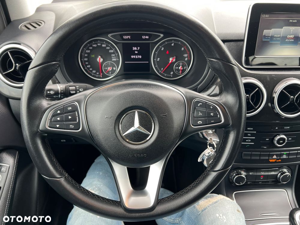 Mercedes-Benz Klasa B 160 d Edition - 30