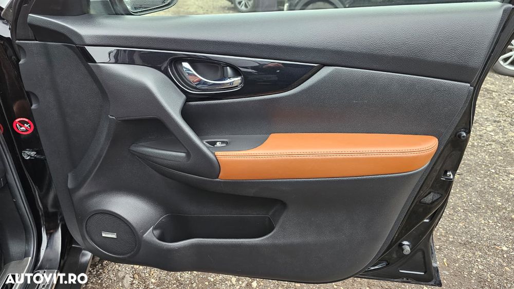 Nissan X-Trail 2.0 dCi ALL-MODE 4x4i Xtronic Tekna - 33