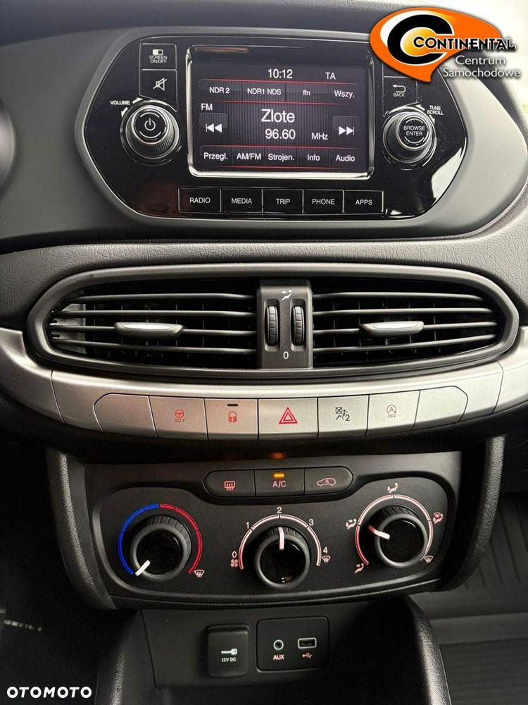 Fiat Tipo - 12