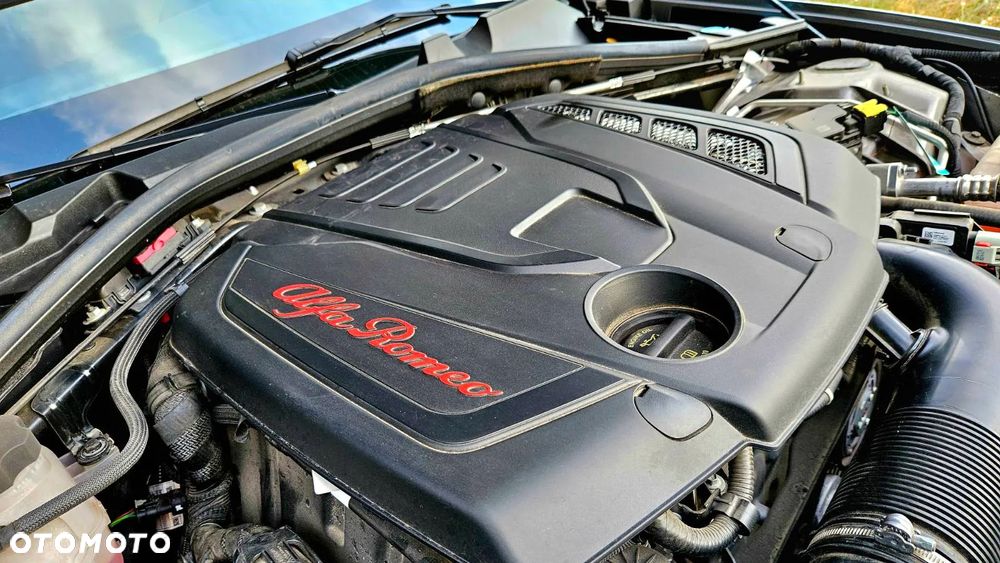Alfa Romeo Giulia 2.0 Turbo Veloce Q4 - 13