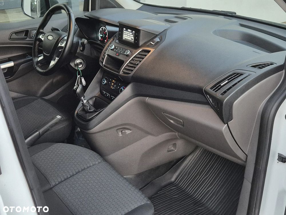 Ford Transit Connect - 20