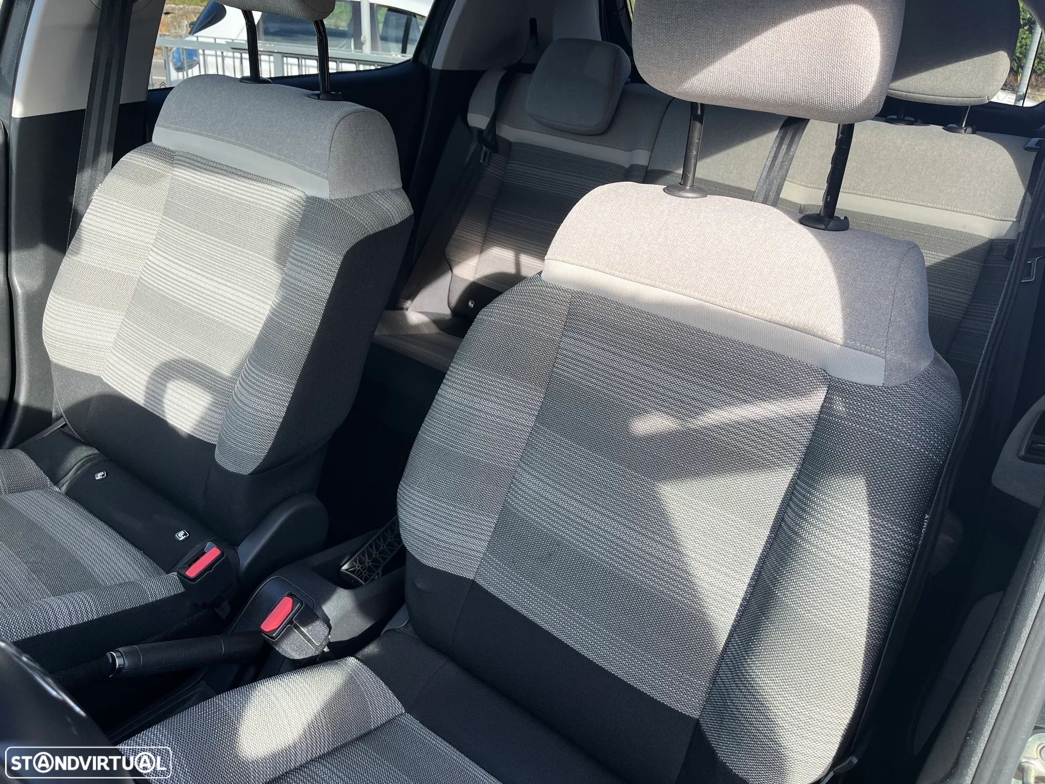 Citroën C3 1.2 PureTech Shine EAT6 - 9