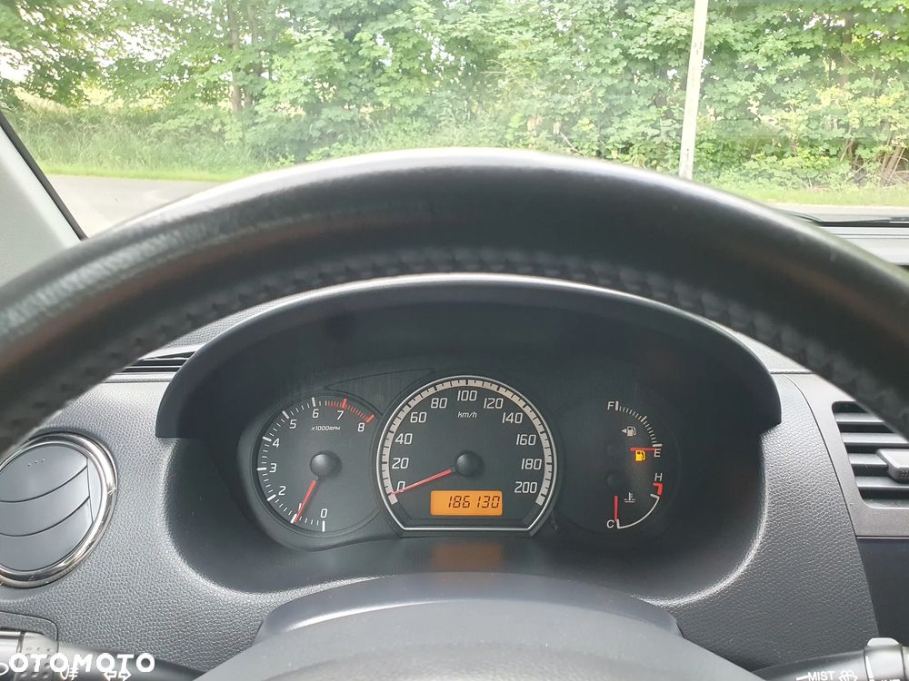 Suzuki Swift 1.3 GS / Premium 4WD - 12