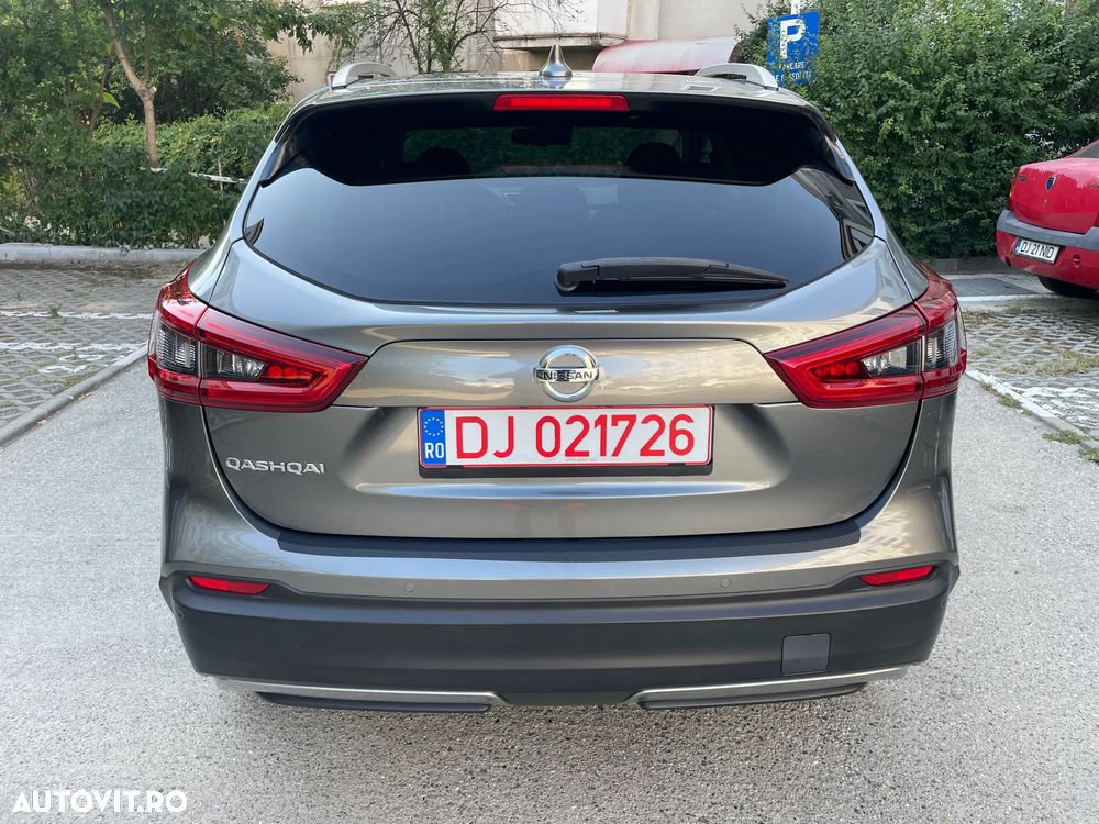 Nissan Qashqai 1.6 DCI Xtronic TEKNA+ - 10