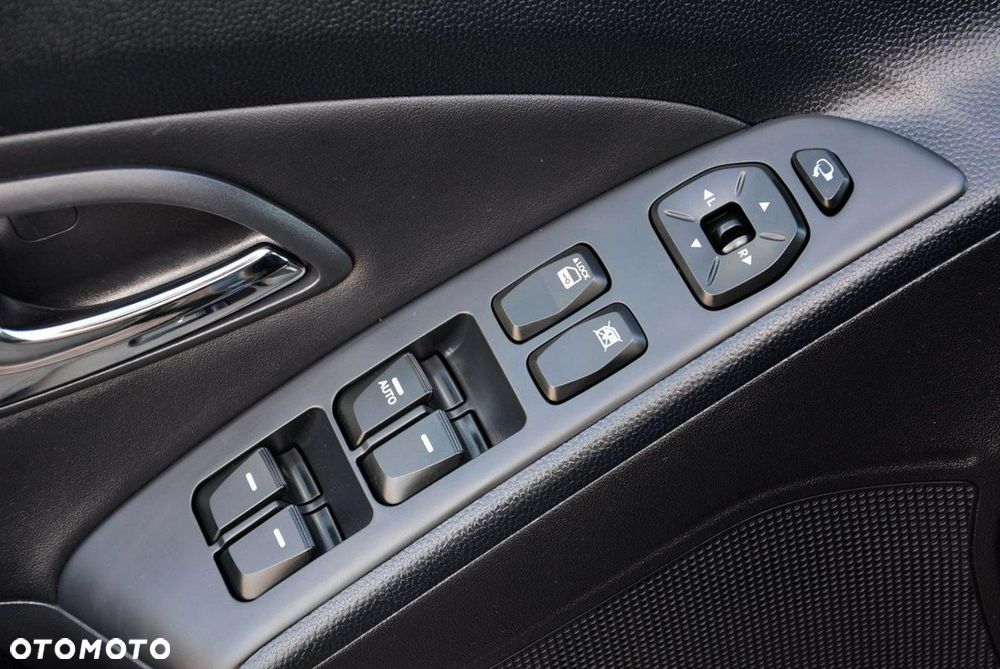 Hyundai ix35 2.0 CRDi 4WD Automatik Premium - 30