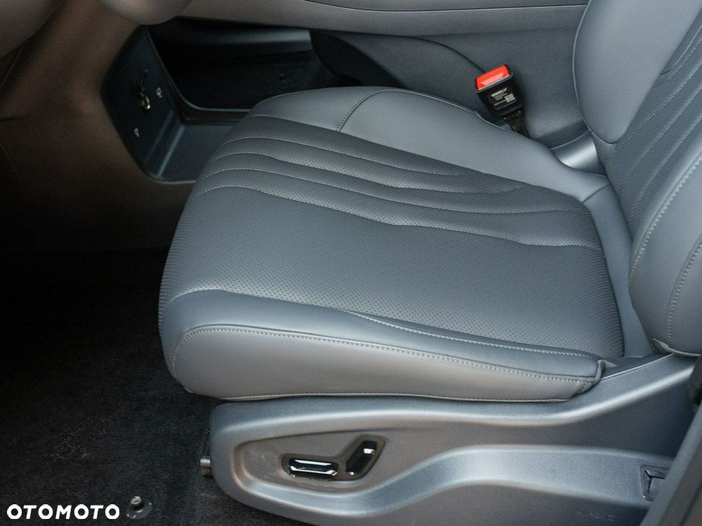 Geely Starray EM-i 1.5 PHEV Pro - 11